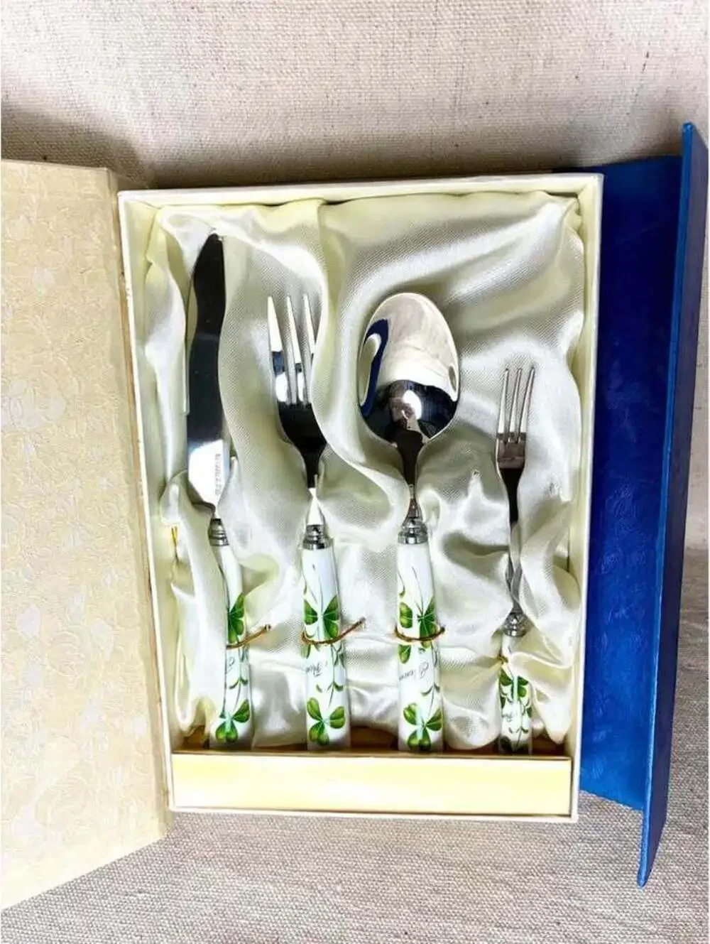 Hostess flatware boxed set -Shamrock